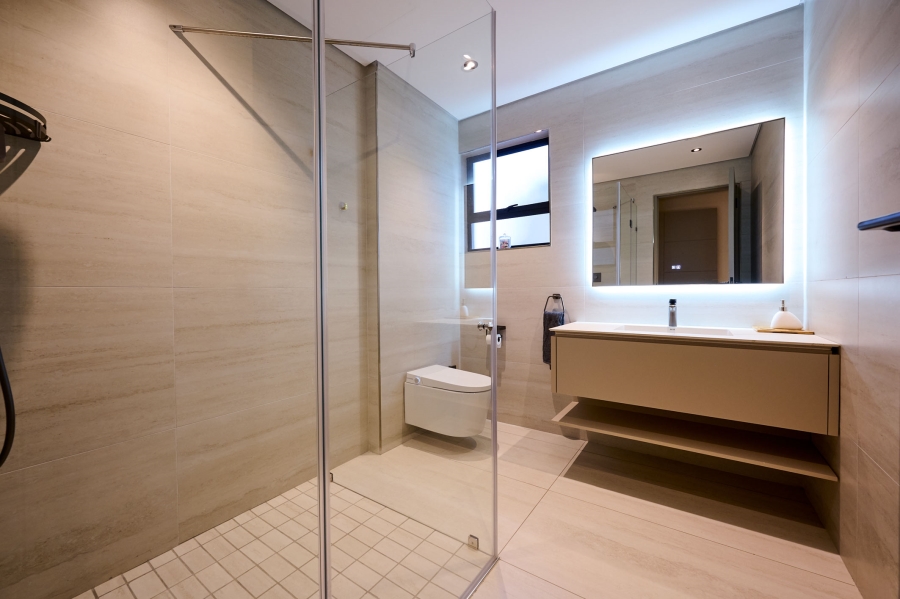 7 Bedroom Property for Sale in Waterfall Country Estate Gauteng