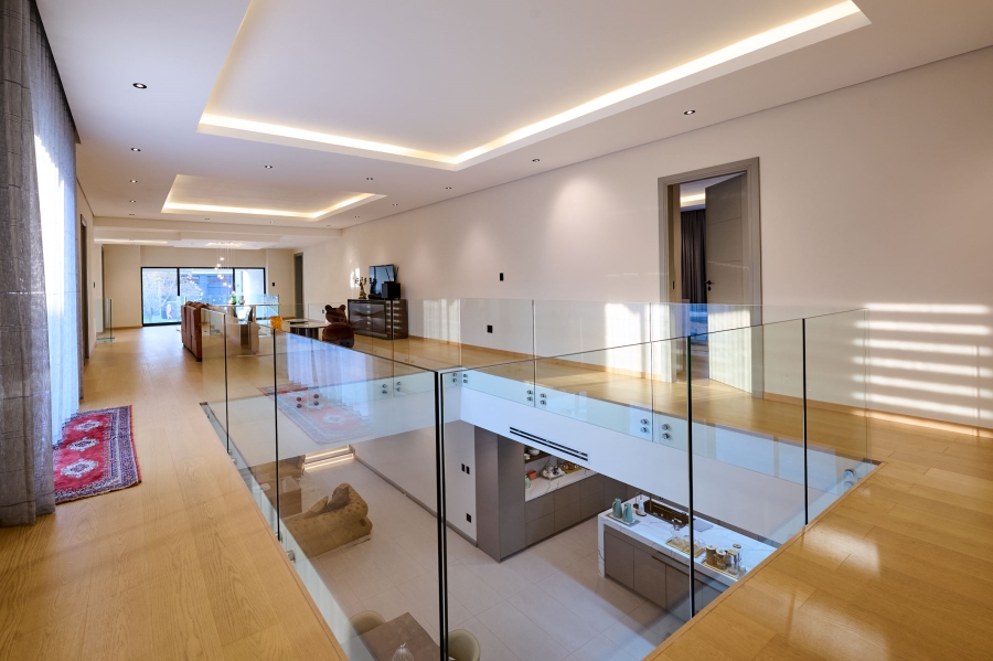 7 Bedroom Property for Sale in Waterfall Country Estate Gauteng