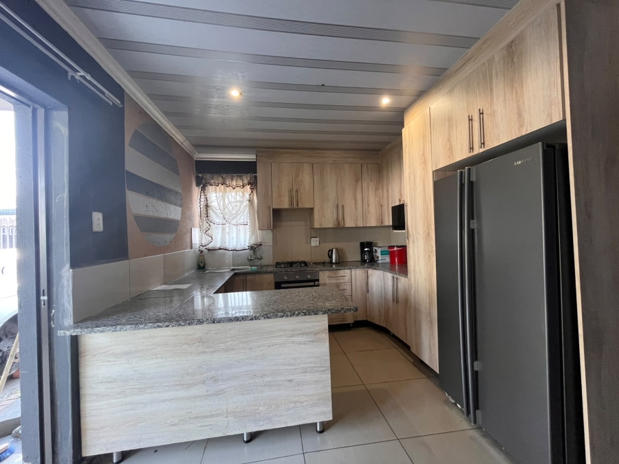 3 Bedroom Property for Sale in Gezina Gauteng