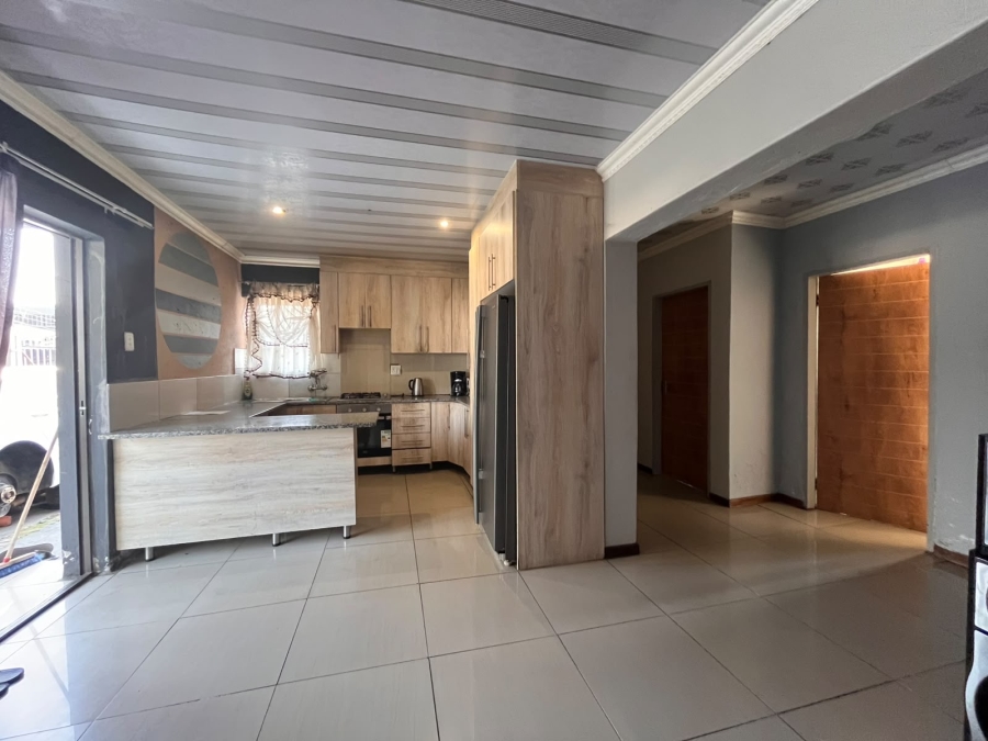 3 Bedroom Property for Sale in Gezina Gauteng