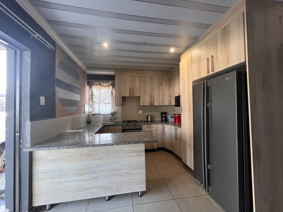 3 Bedroom Property for Sale in Gezina Gauteng
