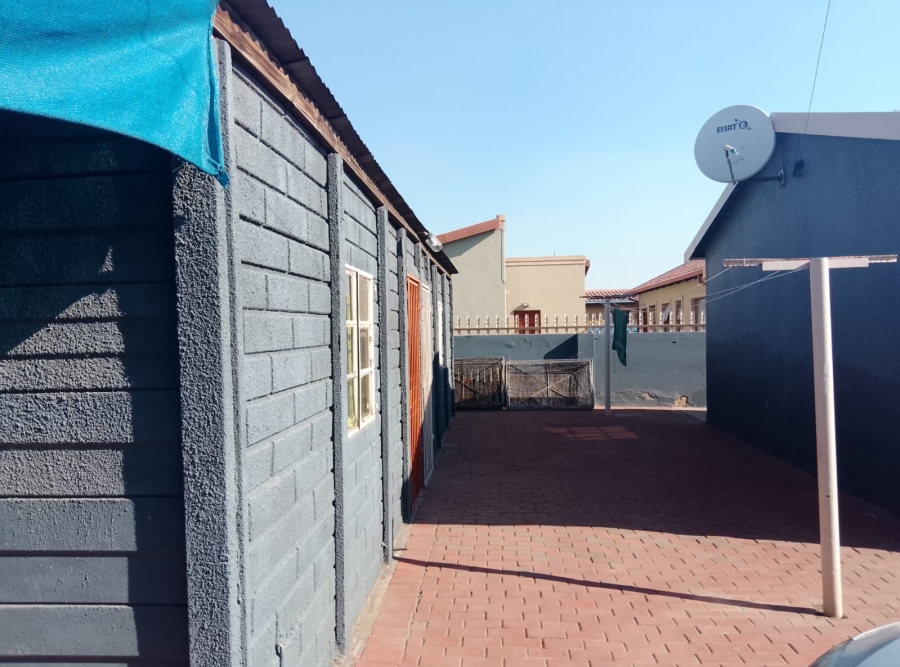 2 Bedroom Property for Sale in New Payneville Gauteng