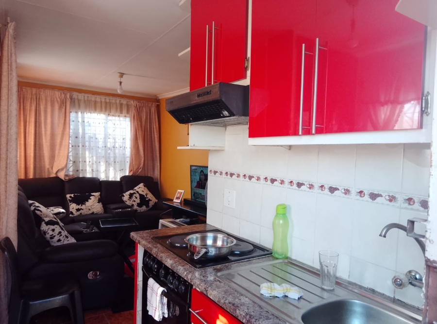 2 Bedroom Property for Sale in New Payneville Gauteng