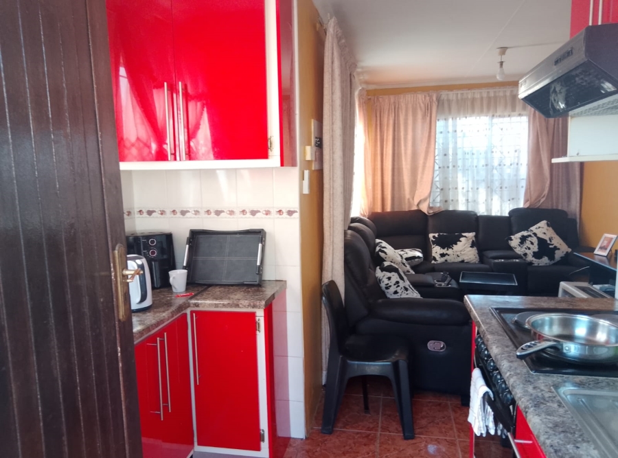 2 Bedroom Property for Sale in New Payneville Gauteng