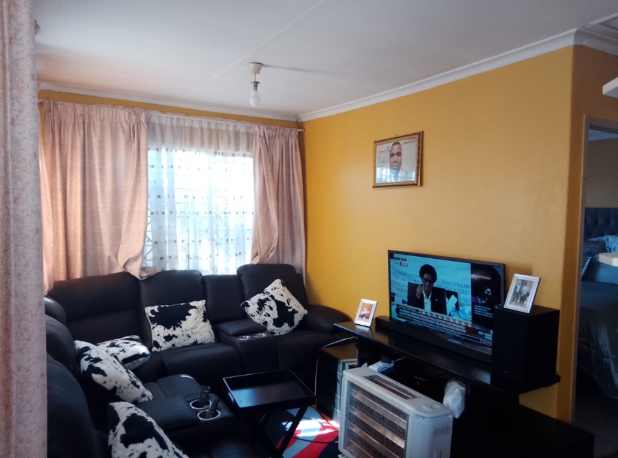 2 Bedroom Property for Sale in New Payneville Gauteng