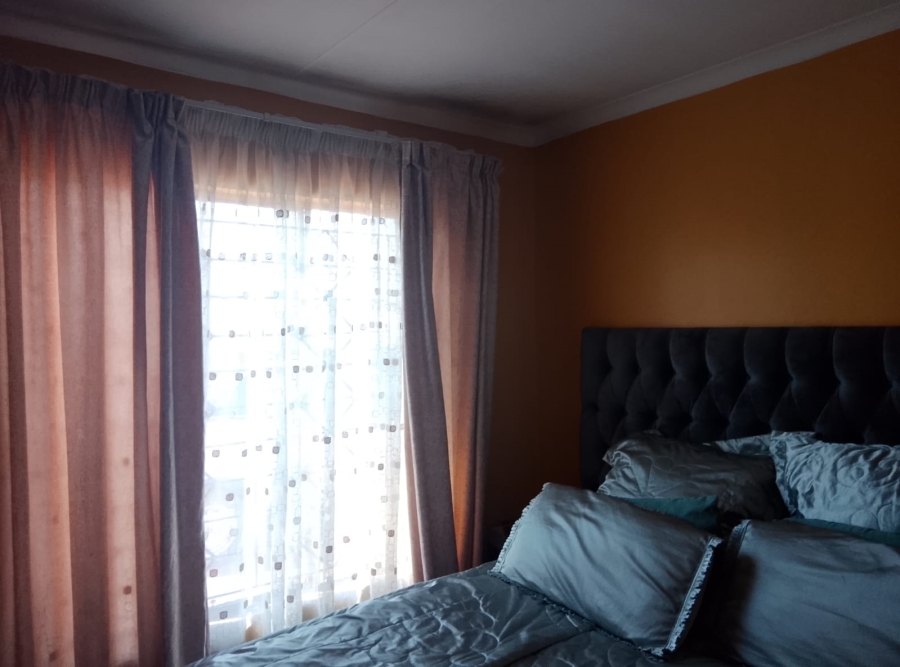 2 Bedroom Property for Sale in New Payneville Gauteng