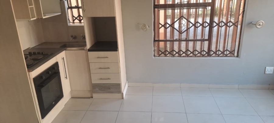 To Let 3 Bedroom Property for Rent in Booysens Gauteng