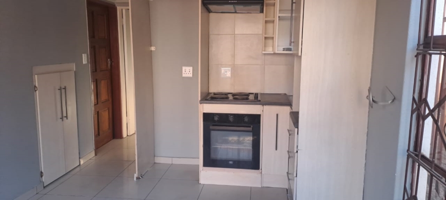 To Let 3 Bedroom Property for Rent in Booysens Gauteng