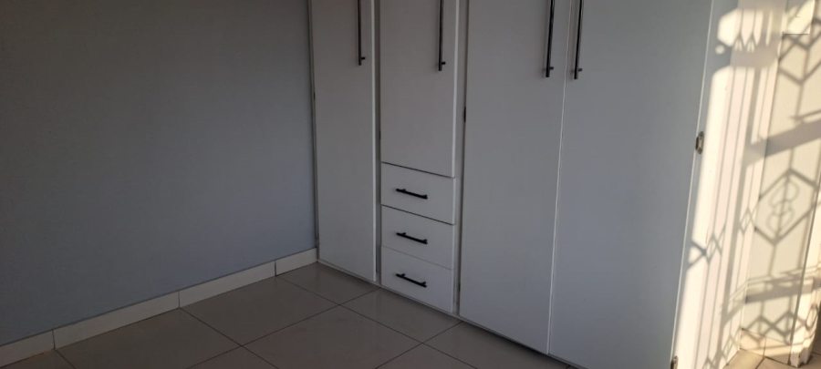 To Let 3 Bedroom Property for Rent in Booysens Gauteng