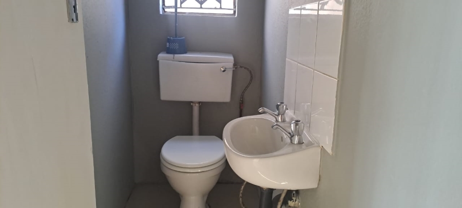 To Let 3 Bedroom Property for Rent in Booysens Gauteng