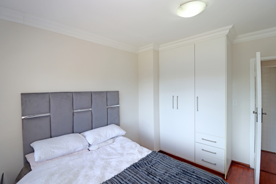 7 Bedroom Property for Sale in Magaliessig Gauteng