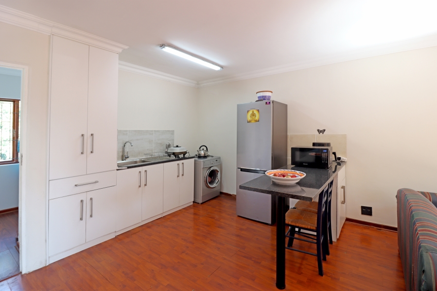 7 Bedroom Property for Sale in Magaliessig Gauteng