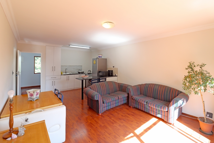 7 Bedroom Property for Sale in Magaliessig Gauteng