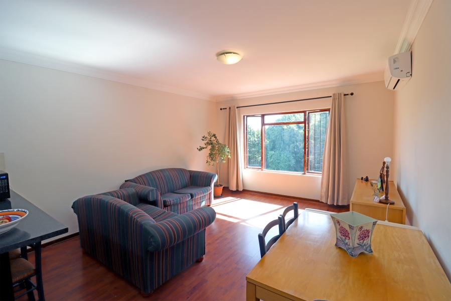 7 Bedroom Property for Sale in Magaliessig Gauteng