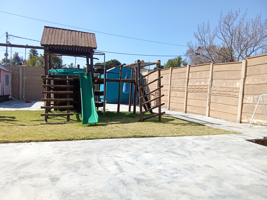 3 Bedroom Property for Sale in Horison Gauteng