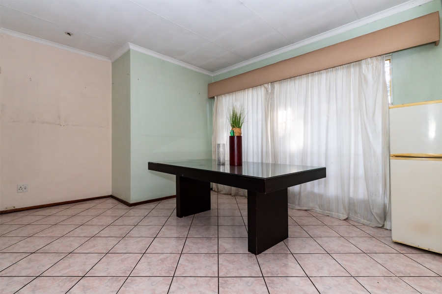 3 Bedroom Property for Sale in Lombardy East Gauteng