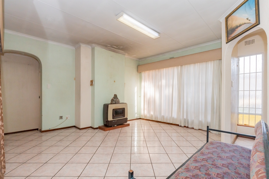 3 Bedroom Property for Sale in Lombardy East Gauteng