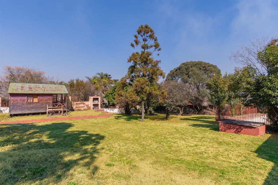 3 Bedroom Property for Sale in Lombardy East Gauteng