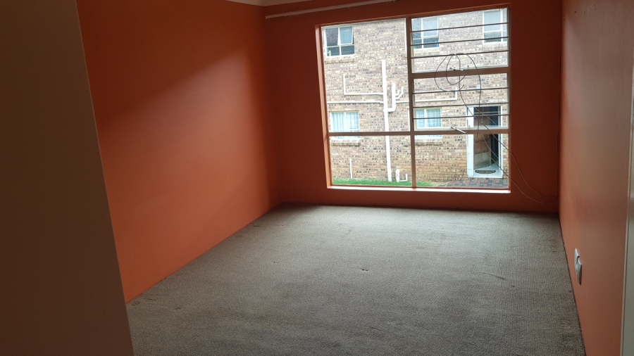 2 Bedroom Property for Sale in Liefde en Vrede Gauteng