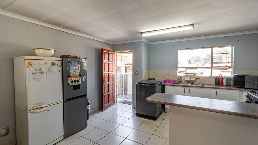 2 Bedroom Property for Sale in Liefde en Vrede Gauteng