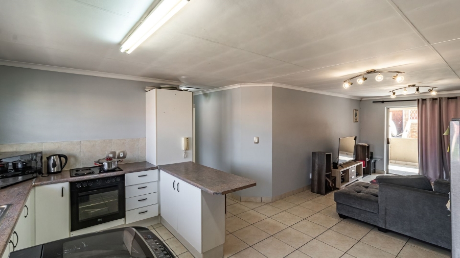 2 Bedroom Property for Sale in Liefde en Vrede Gauteng