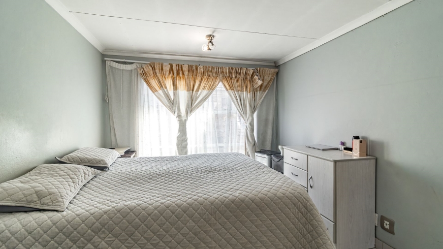 2 Bedroom Property for Sale in Liefde en Vrede Gauteng
