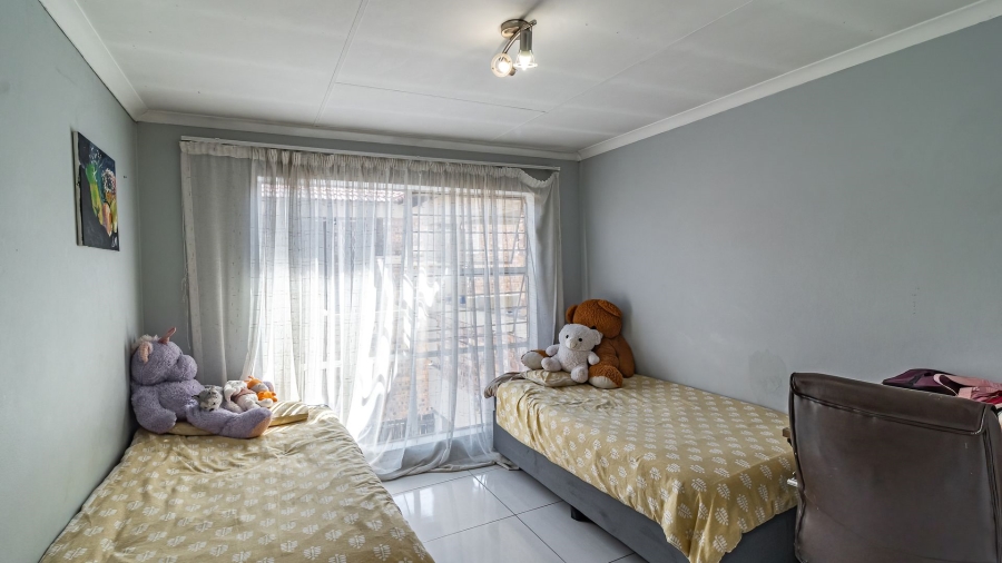 2 Bedroom Property for Sale in Liefde en Vrede Gauteng