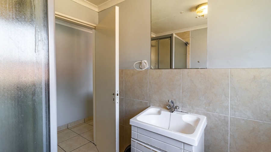 2 Bedroom Property for Sale in Liefde en Vrede Gauteng