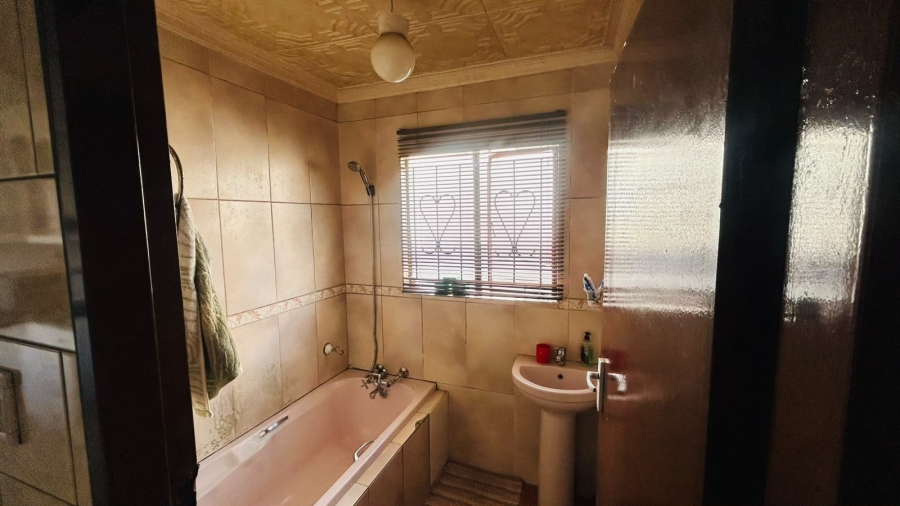 3 Bedroom Property for Sale in Elspark Gauteng