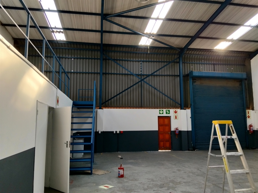 To Let Commercial Property for Rent in Strijdom Park Gauteng