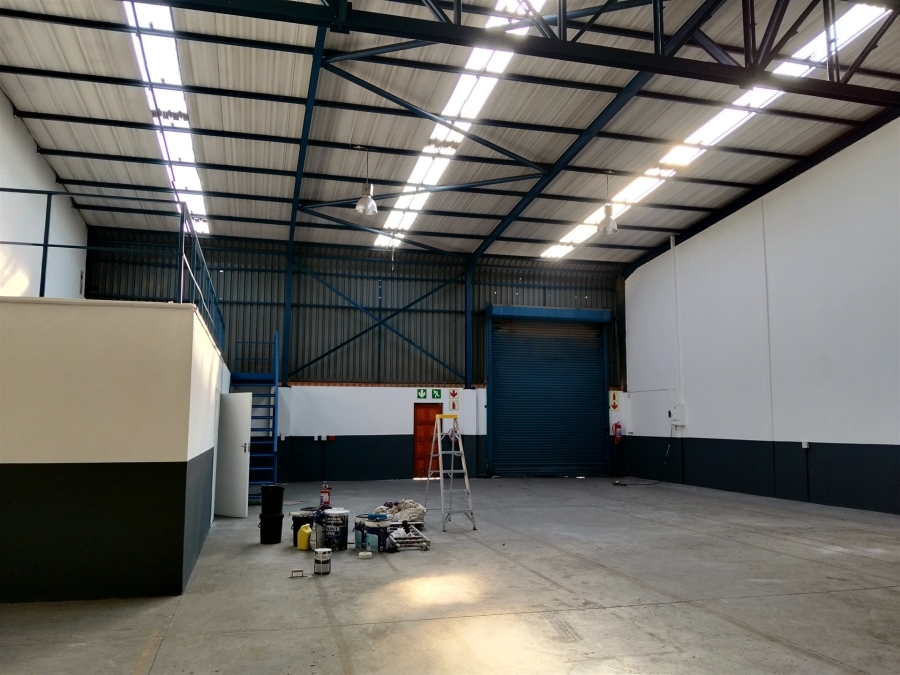To Let Commercial Property for Rent in Strijdom Park Gauteng