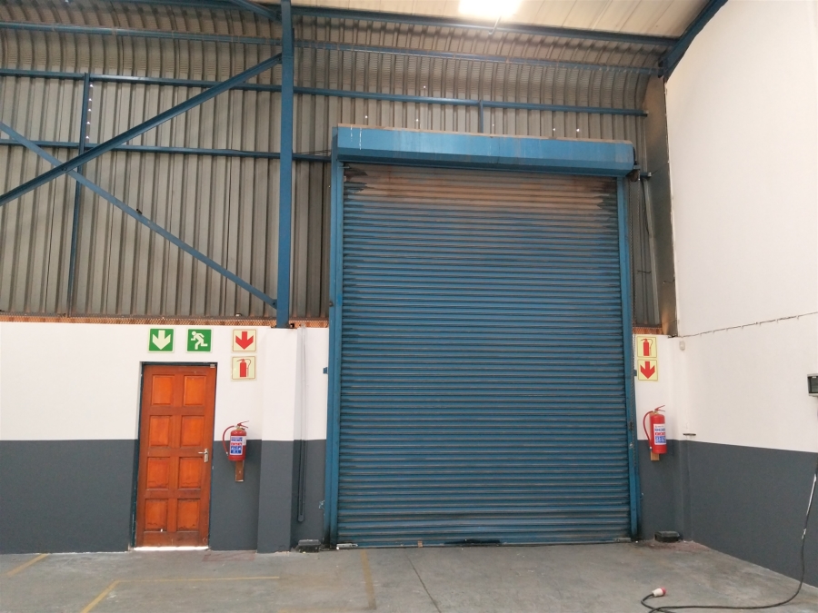 To Let Commercial Property for Rent in Strijdom Park Gauteng