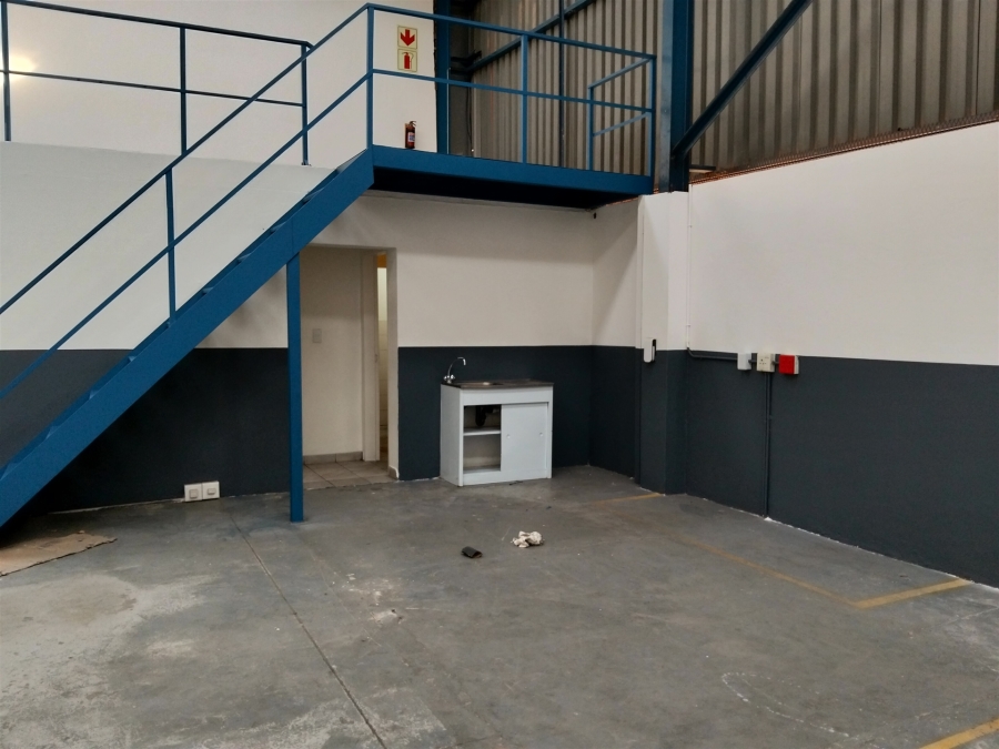 To Let Commercial Property for Rent in Strijdom Park Gauteng