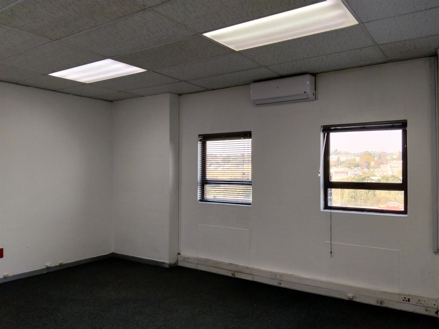 To Let Commercial Property for Rent in Strijdom Park Gauteng