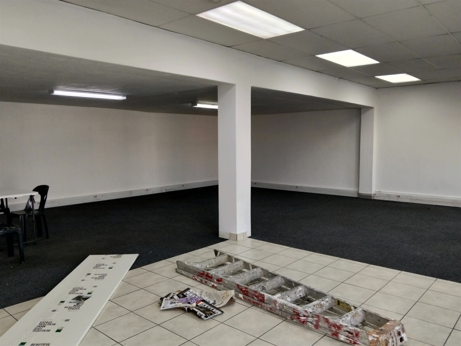 To Let Commercial Property for Rent in Strijdom Park Gauteng