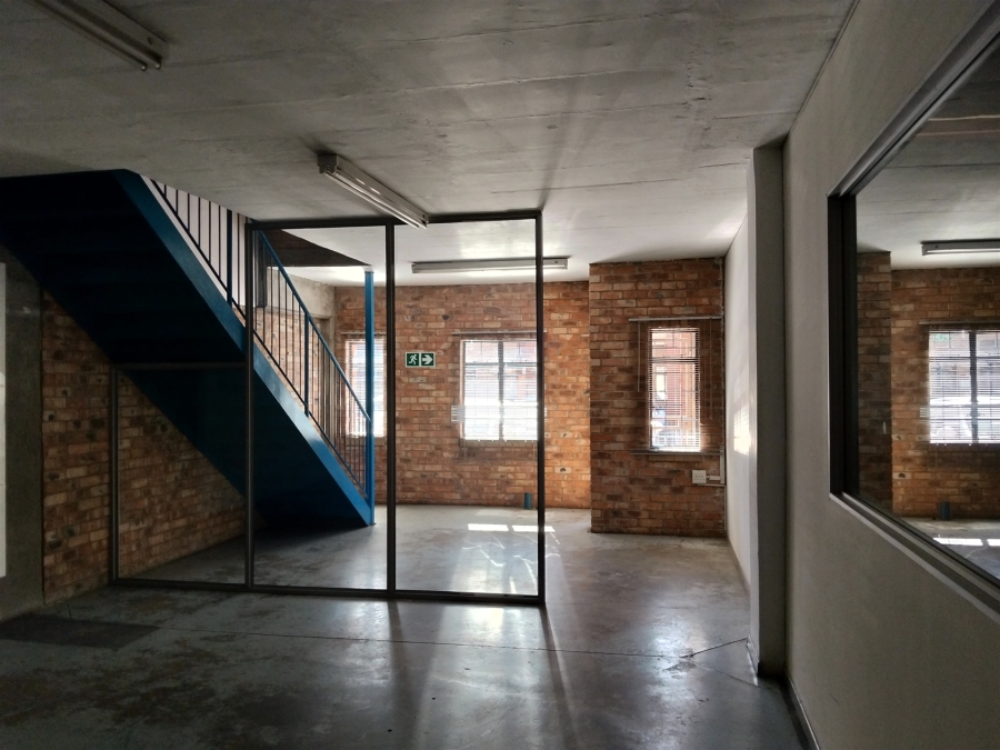 To Let Commercial Property for Rent in Strijdom Park Gauteng