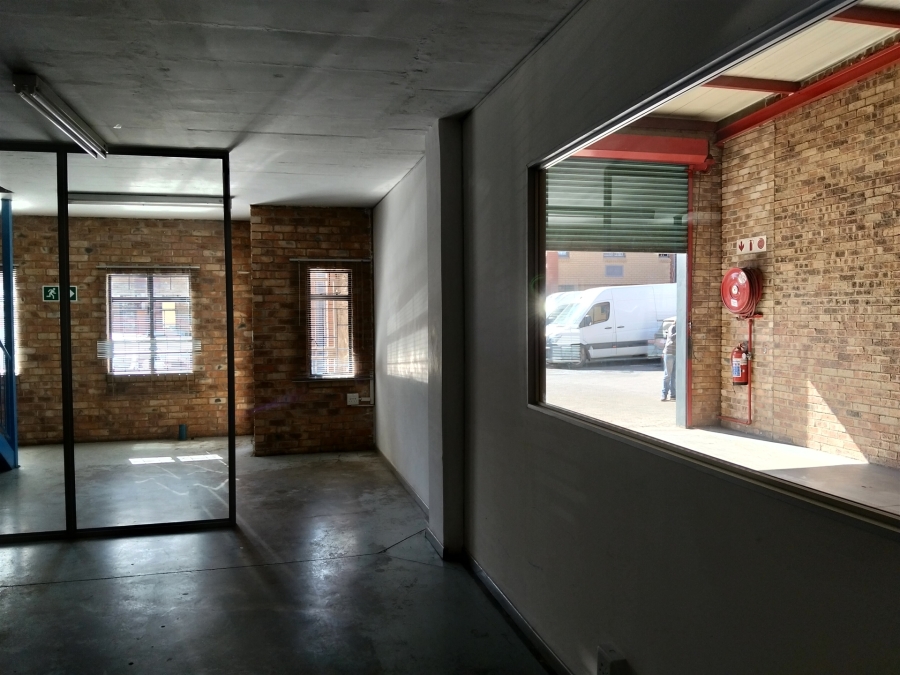 To Let Commercial Property for Rent in Strijdom Park Gauteng