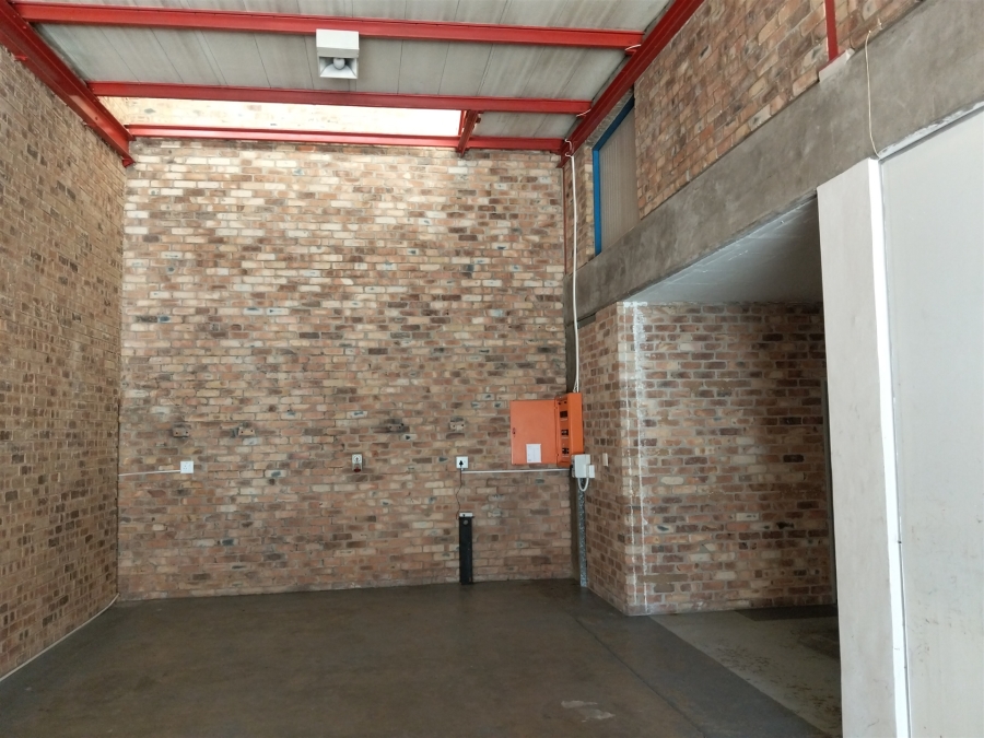 To Let Commercial Property for Rent in Strijdom Park Gauteng