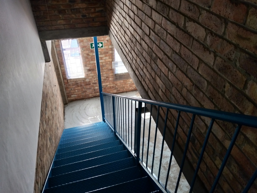 To Let Commercial Property for Rent in Strijdom Park Gauteng