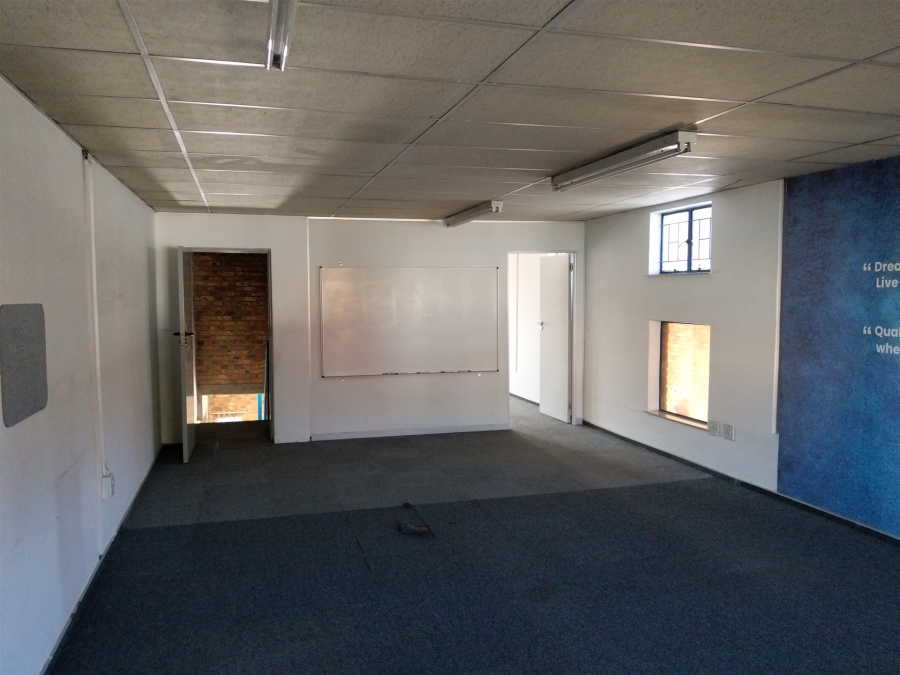 To Let Commercial Property for Rent in Strijdom Park Gauteng