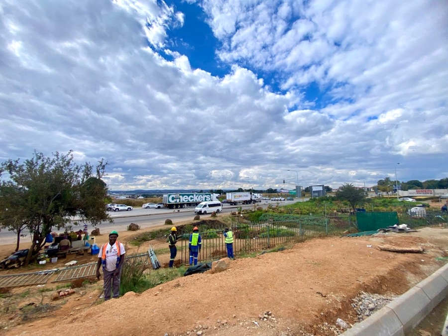 To Let Commercial Property for Rent in Samrand Business Park Gauteng