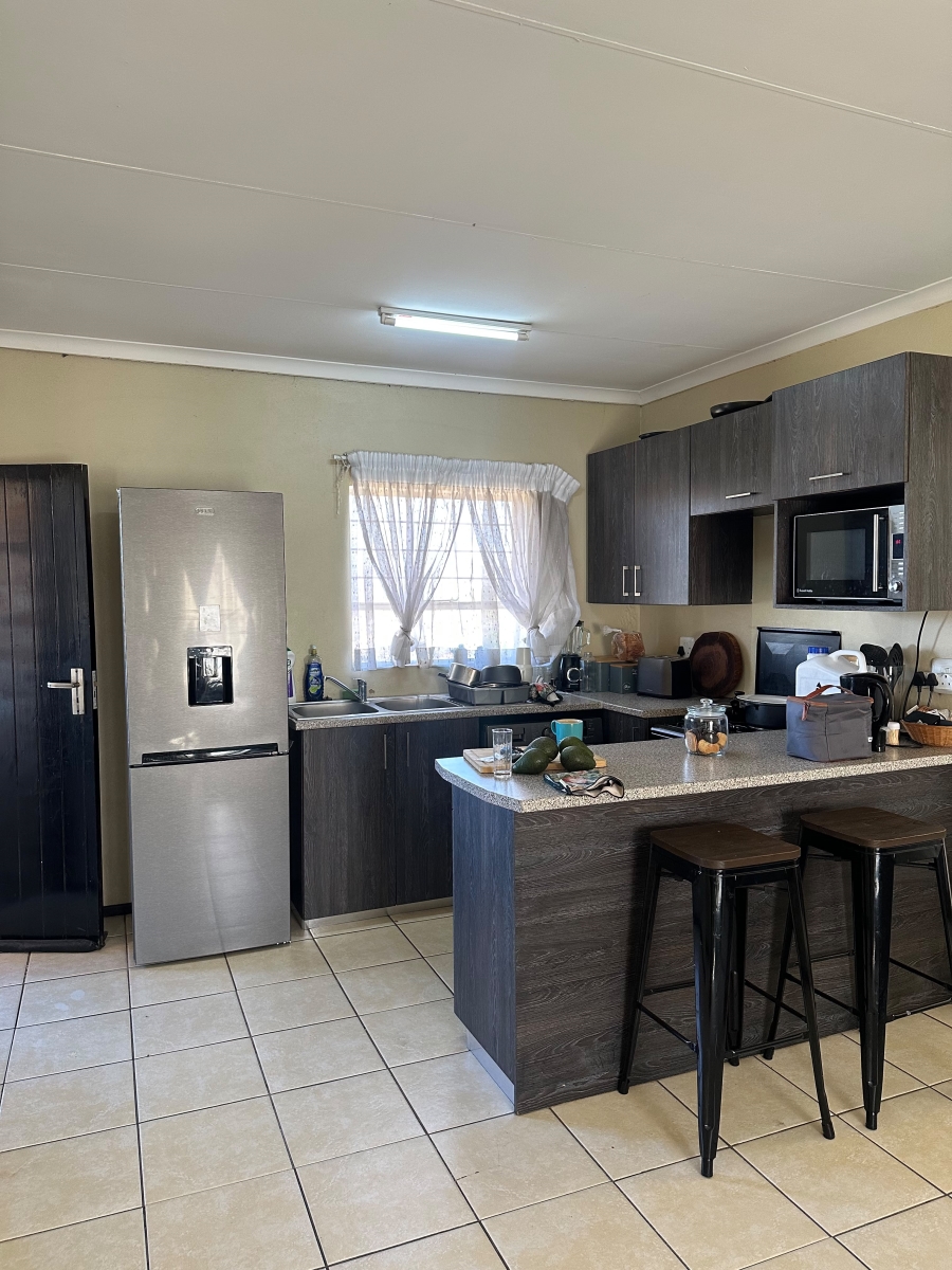 2 Bedroom Property for Sale in Honeypark Gauteng