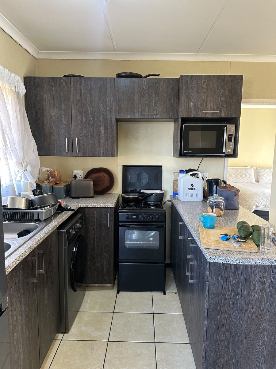 2 Bedroom Property for Sale in Honeypark Gauteng