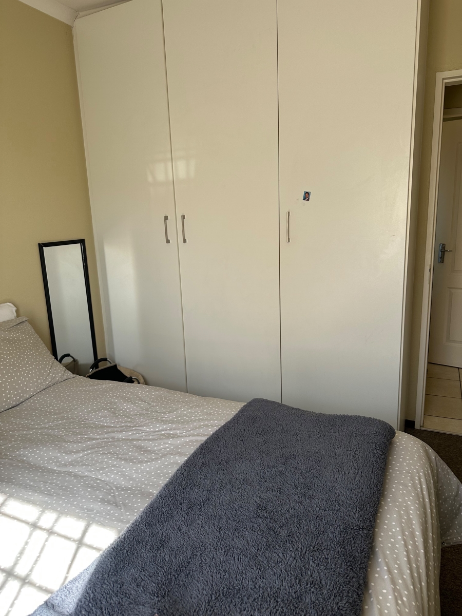 2 Bedroom Property for Sale in Honeypark Gauteng