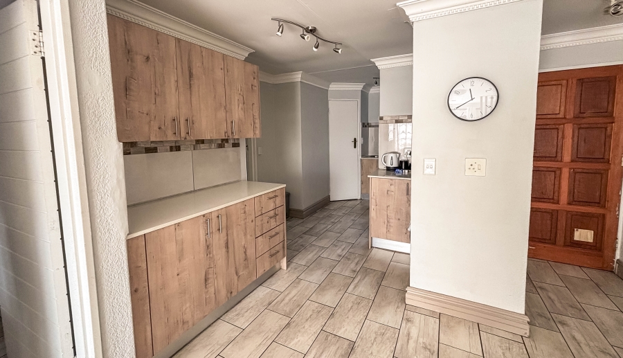 1 Bedroom Property for Sale in Monument Park Gauteng