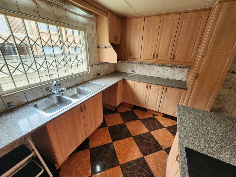 3 Bedroom Property for Sale in Beyers Park Gauteng