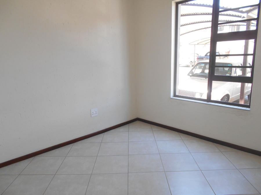 To Let 2 Bedroom Property for Rent in Goedeburg Gauteng
