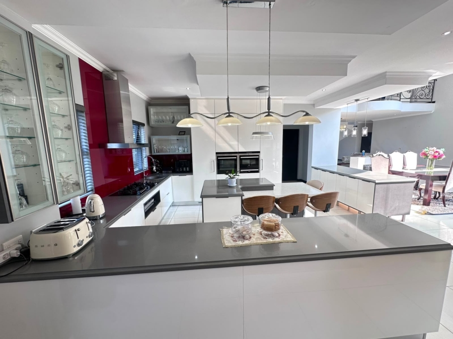 7 Bedroom Property for Sale in Midstream Estate Gauteng