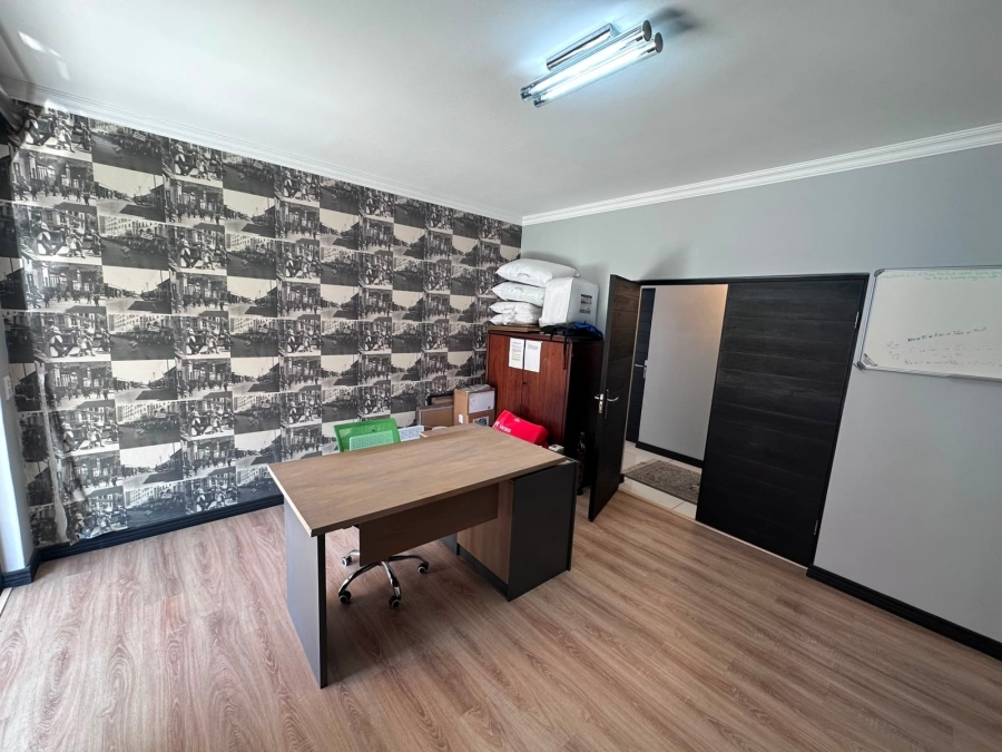 7 Bedroom Property for Sale in Midstream Estate Gauteng