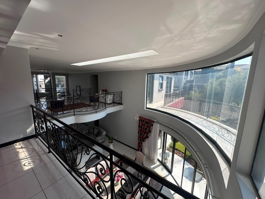 7 Bedroom Property for Sale in Midstream Estate Gauteng